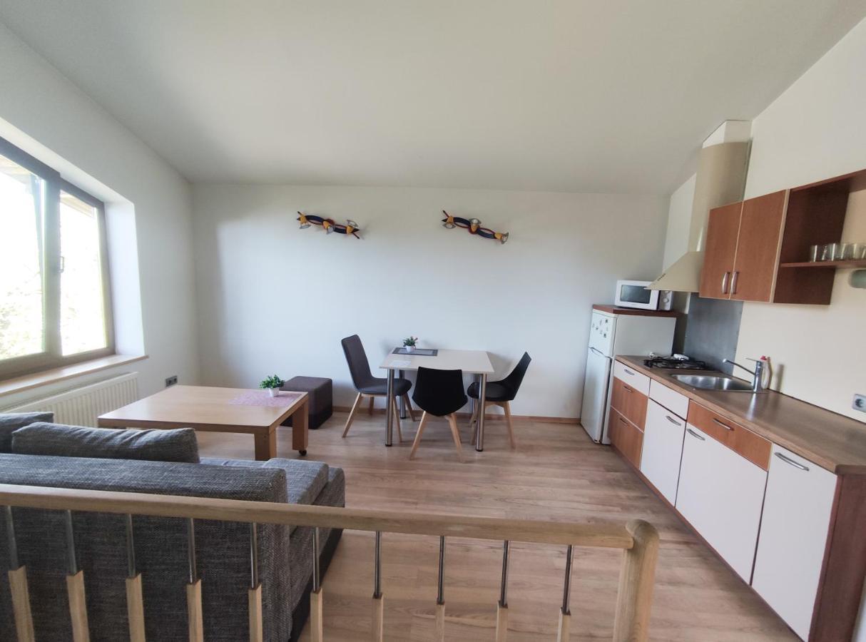 K-Town - Cozy Apartment Near The City Center Kaunas Buitenkant foto